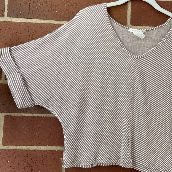 NWOT Striped top - Picture 3 of 4